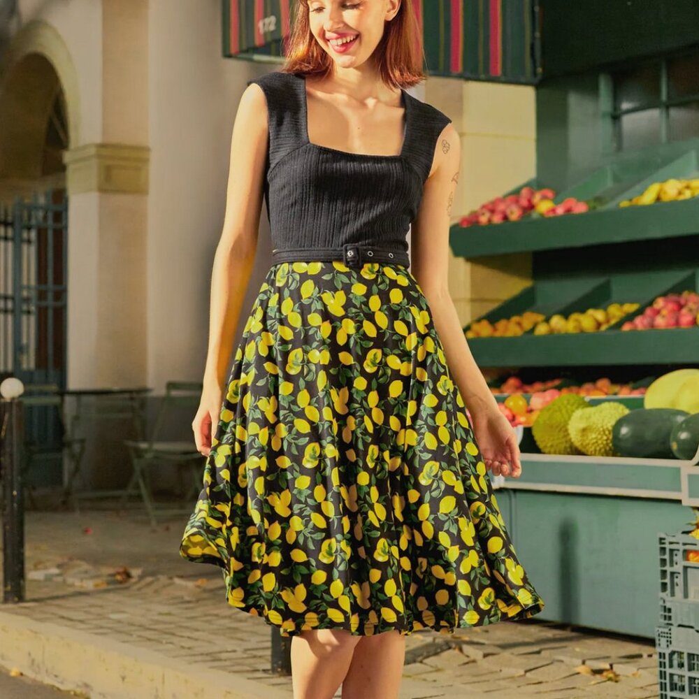 Modcloth The Lemonade Stand Stunner Dress Medium M NWT